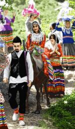 نخ و نقشه تابلوفرش عروسی عشایر